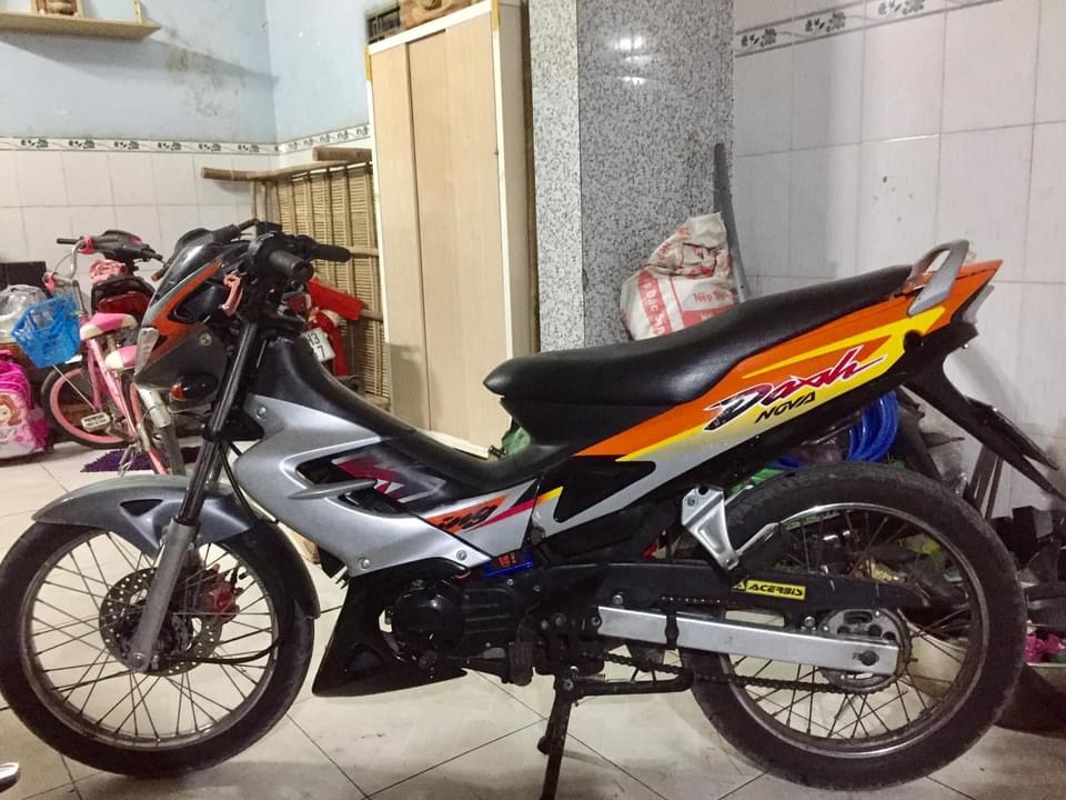 Tem dán xe, Tem Nova Dash 2001 xám cam đen Thailand