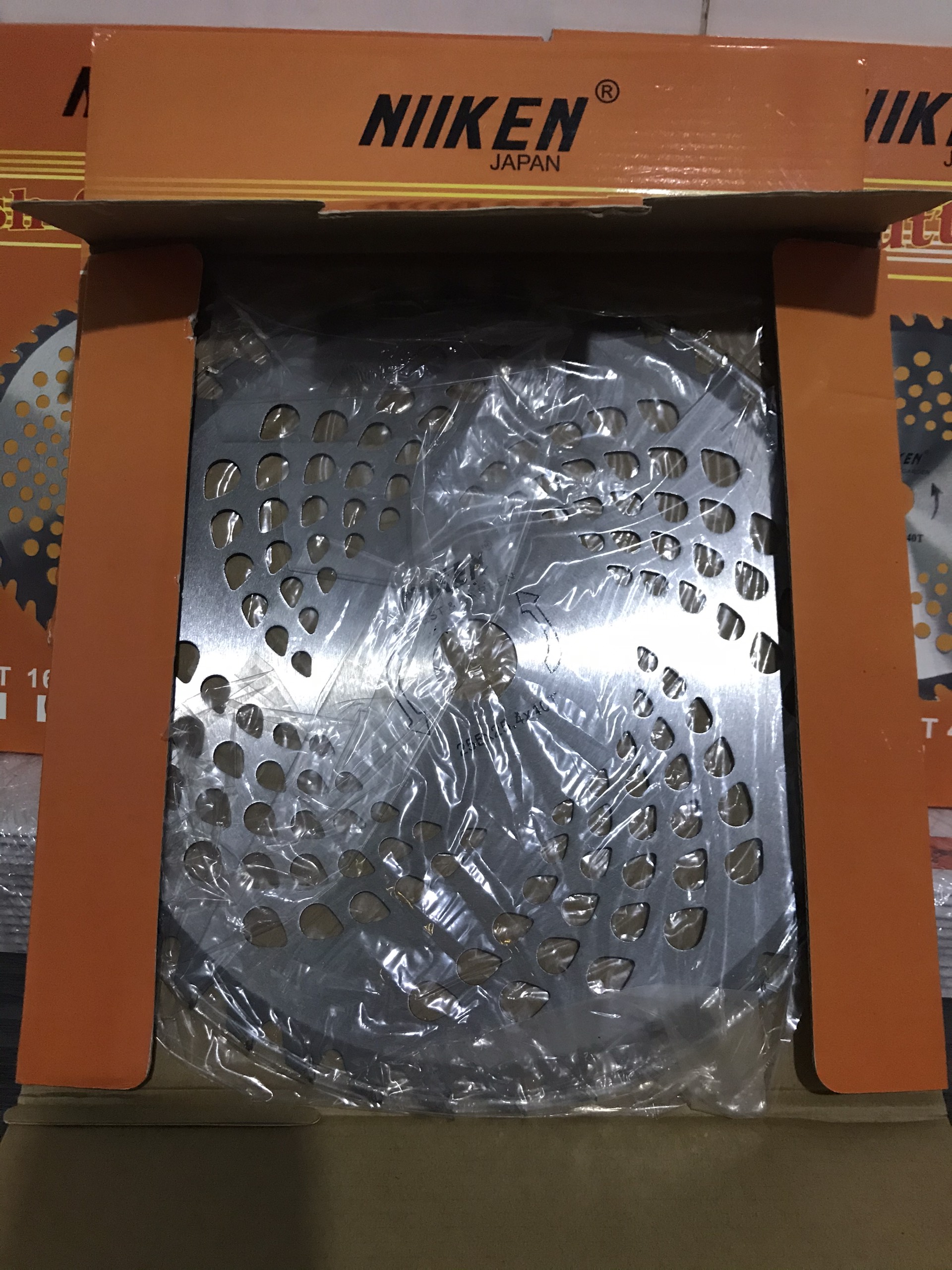 [HCM]LƯỠI CẮT CỎ TRÒN HỢP KIM - NIKEN.. 255MMX40RX25.4MM