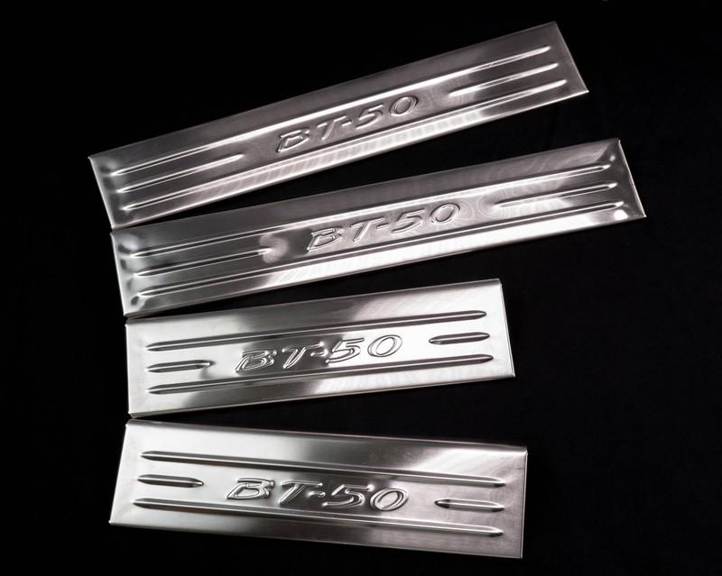 Ốp bậc trong và ngoài Inox xe ô tô, xe hơi MAZDA BT50