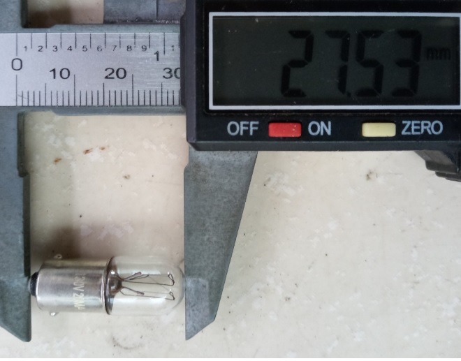 Bóng Đèn Sợi Đốt Đuôi Gài 9mm  BA9S 130V 15MA/ 2.6W