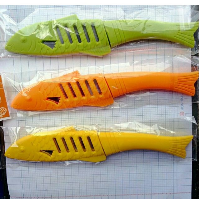 Dao gọt hoa quả có bọc bảo vệ hình con cá 19cm