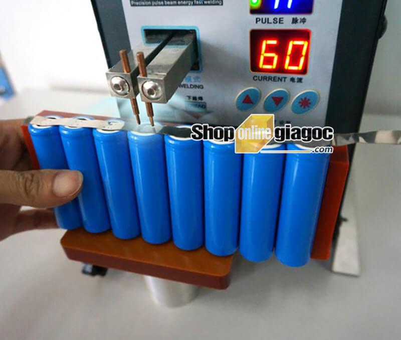 Đế Cố Định Cell Pin 18650 Có Nam Châm