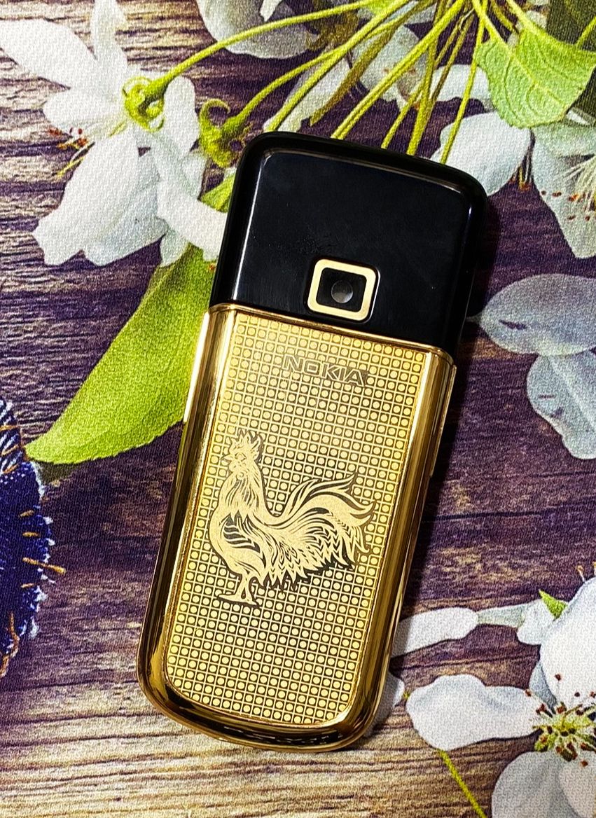 Miếng Dán Thay Da Điện Thoại Nokia 8800 Arte Mẫu Gà Mạ Vàng
