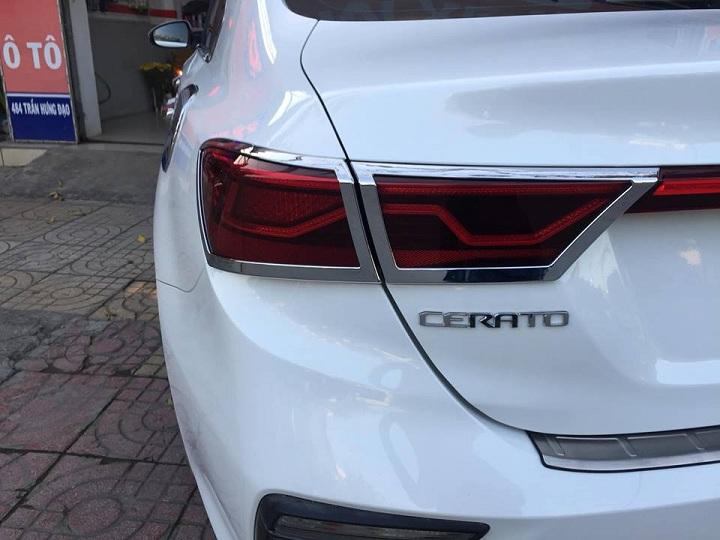 Ốp viền đèn hậu cho xe KIA CERATO 2019