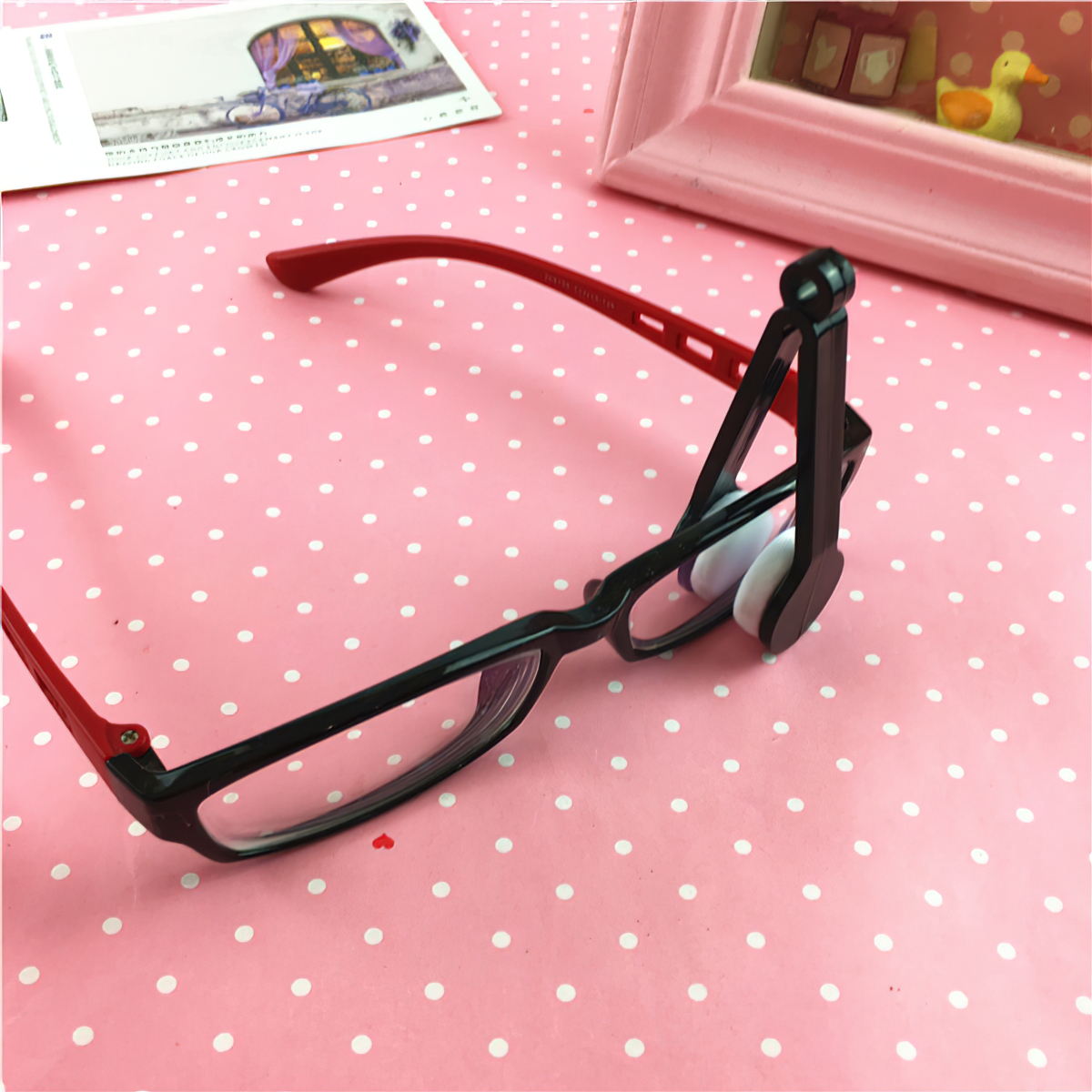 Multi-Purpose Soft Microfiber Eyeglass Cleaning Tool