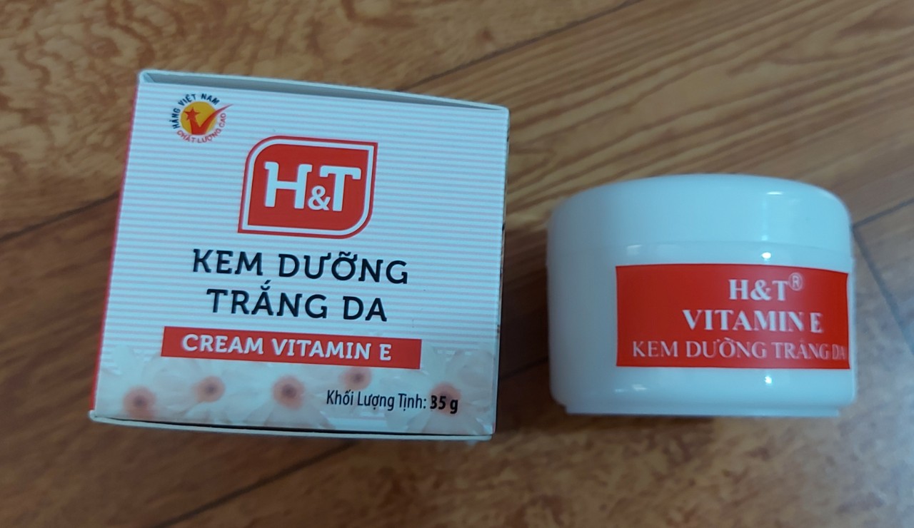 kem dưỡng trắng da vitamin e h&t hộp 35g