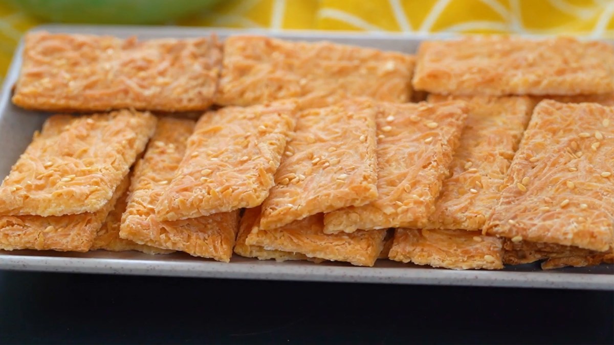 Bánh dừa nướng Quý Thu 150G - MAXIFOOD