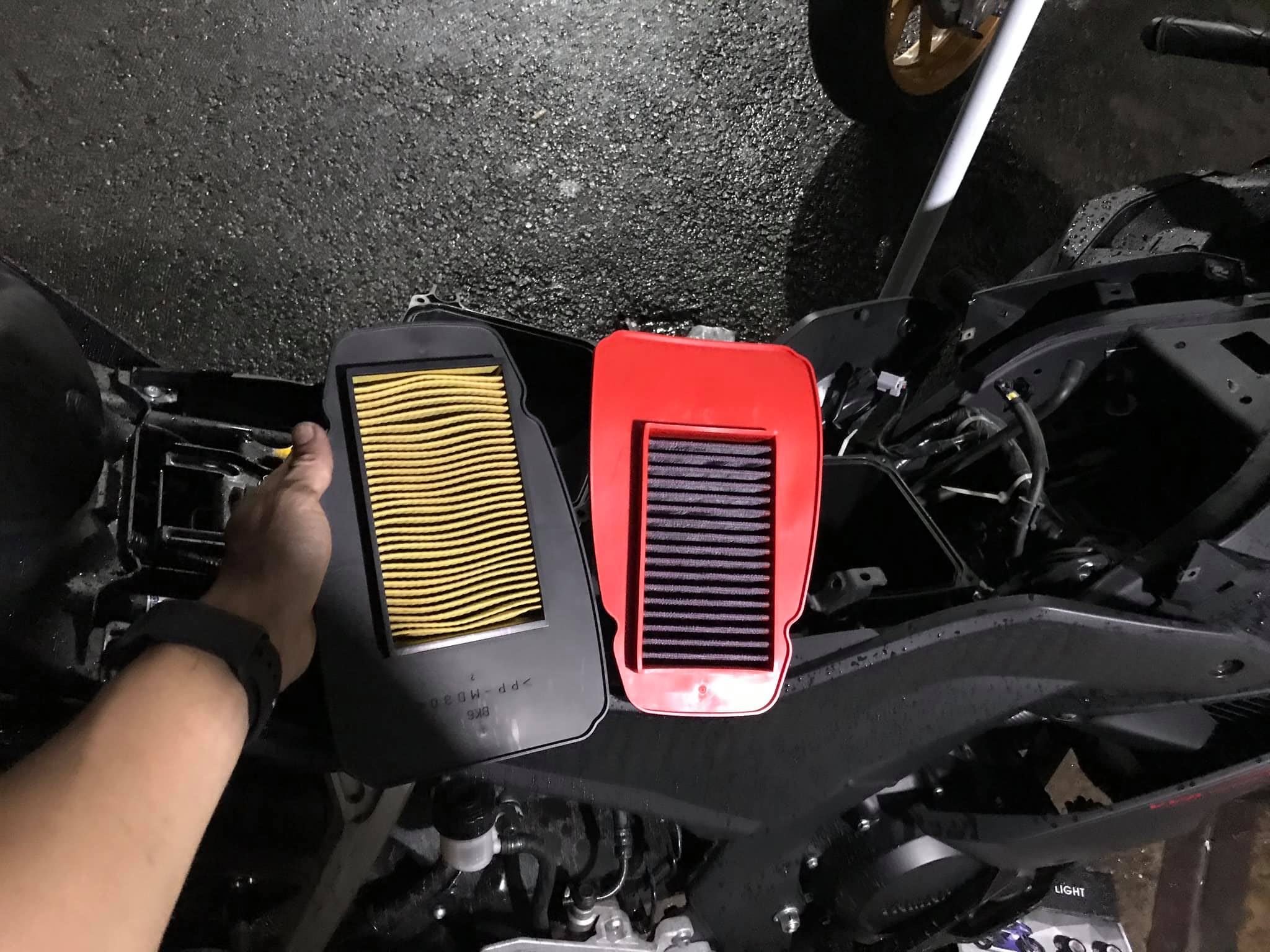 Lọc gió độ đỏ cho xe R15V3