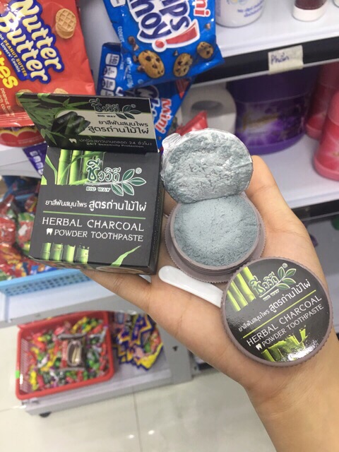 Bột Trắng Răng Than Tre Herbal Thái Lan