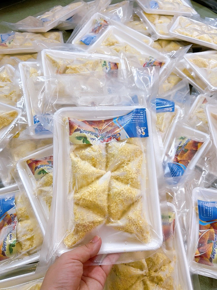 Chả giò tam giác vàng - khay 10 cái (giao tphcm)