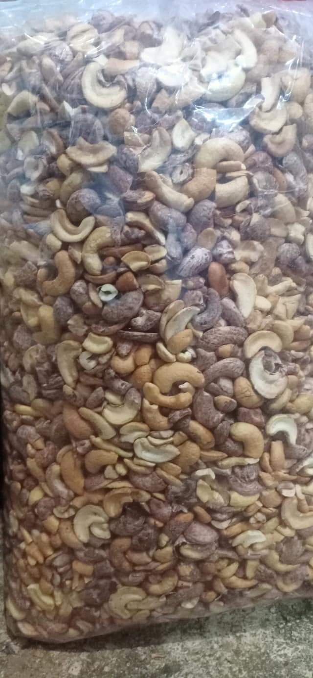 Hạt điều vỡ rang muối còn vỏ lụa 1kg
