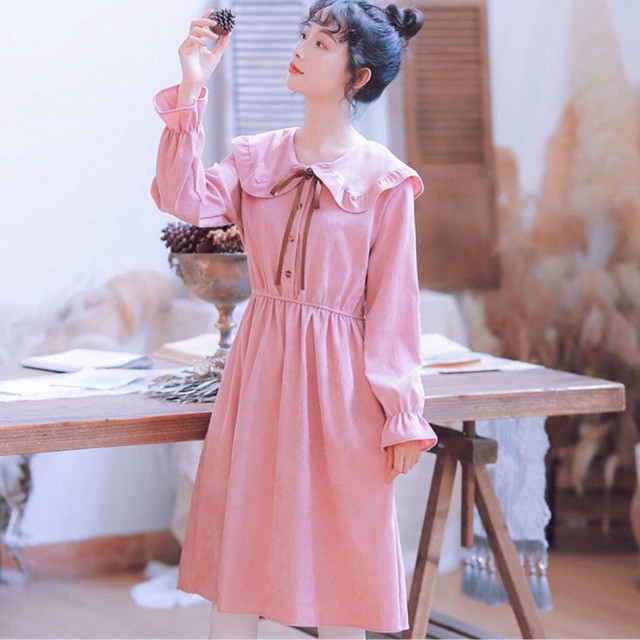 Đầm hồng cổ bèo tay dài