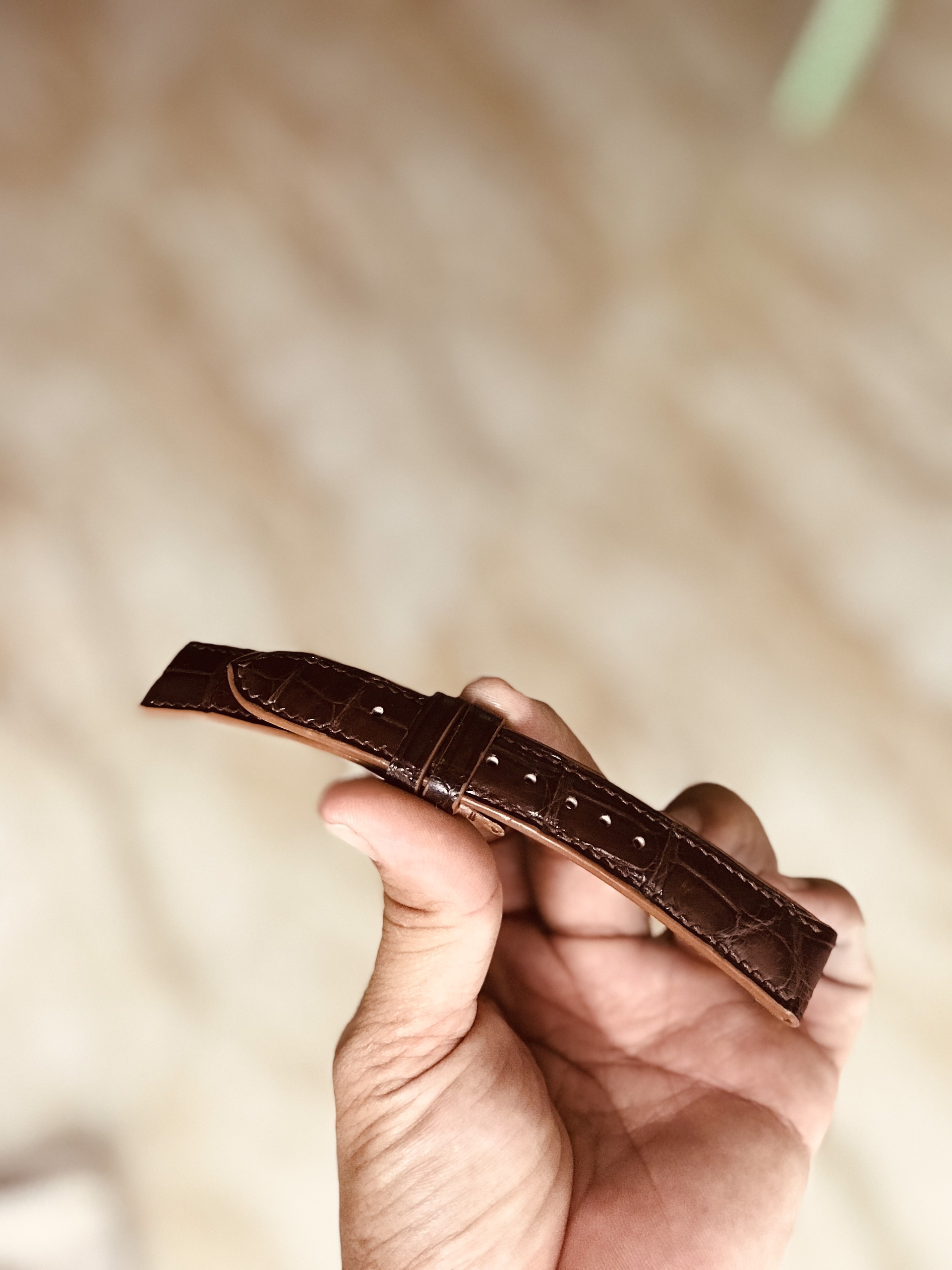 Dây đồng hồ cá sấu handmade may tay sơn cạnh