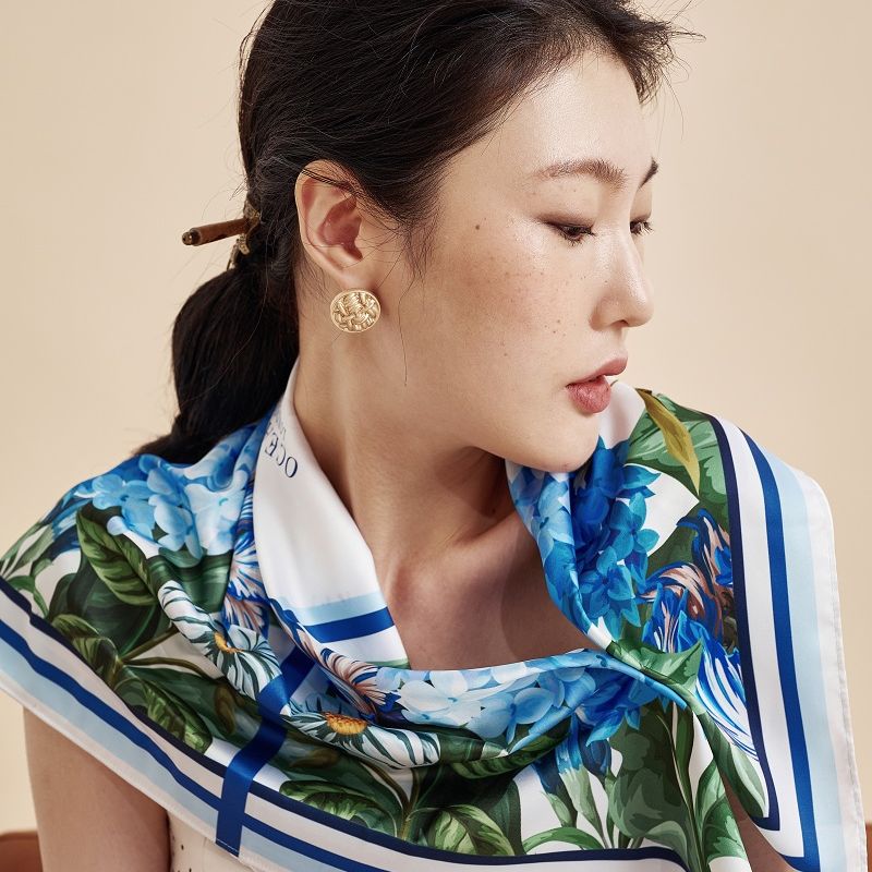 Oceana London - Khăn lụa vuông Rani Scarf