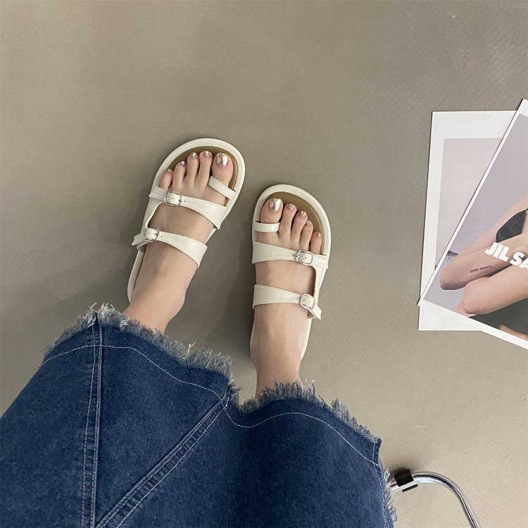 dép xỏ ngón đế bệt