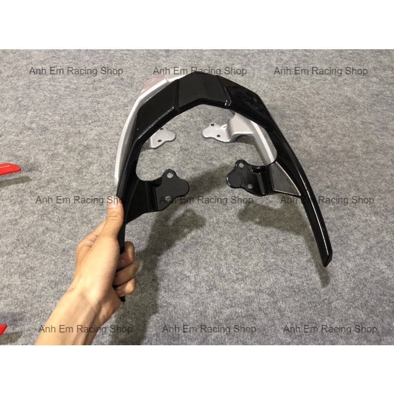Cảng Sau Sirius 50-110 Spark Màu Đen Đỏ Bạc Sản phẩm giá rẻ chất lượng