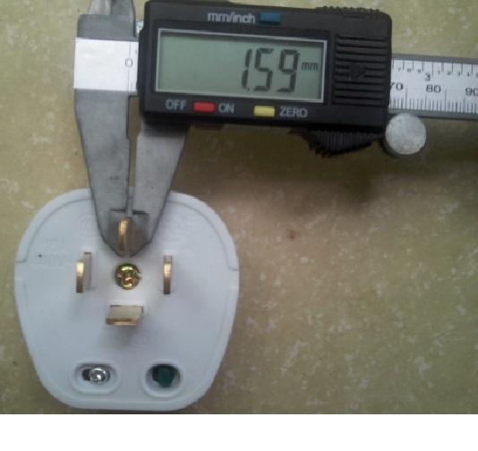 Phích cắm T4-16 3 pha 4 chân dẹt  16A 440V