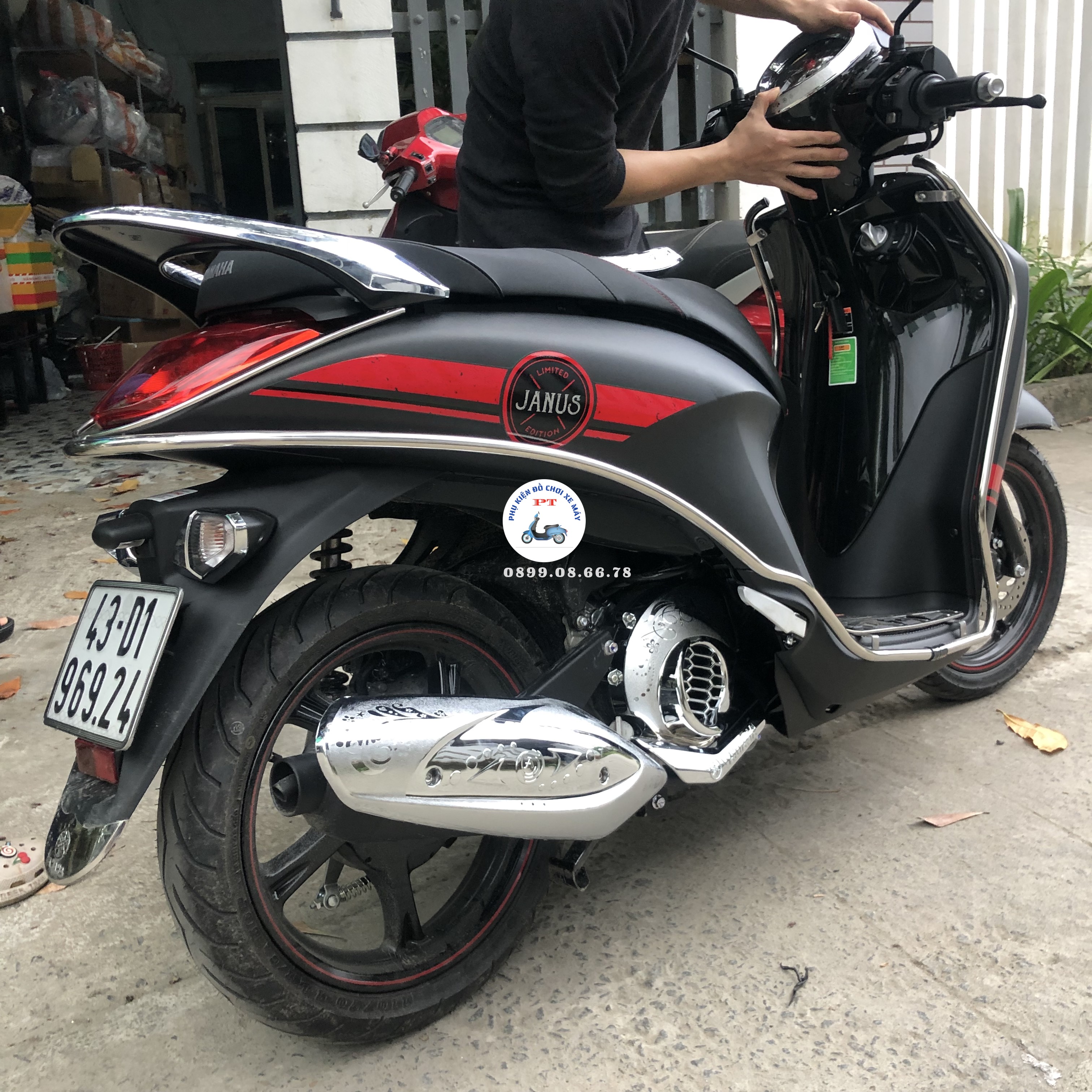 Phụ Kiện Ốp Xe Janus 2022 / 2023 - Crom / Chrome