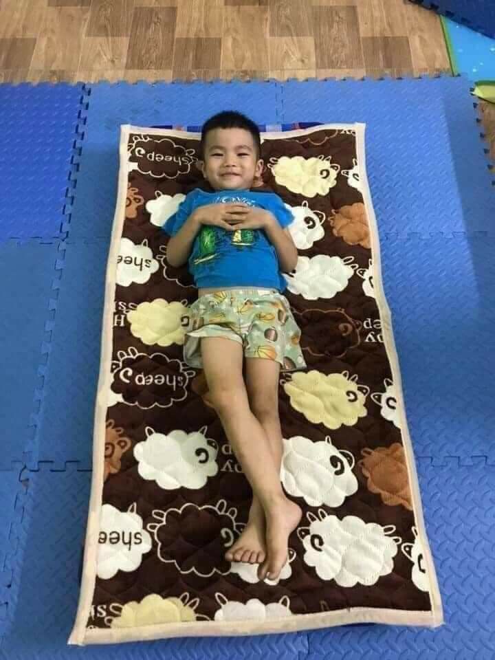 THẢM NHUNG TRẢI GIƯỜNG LƯỚI CHO BÉ (1cái)