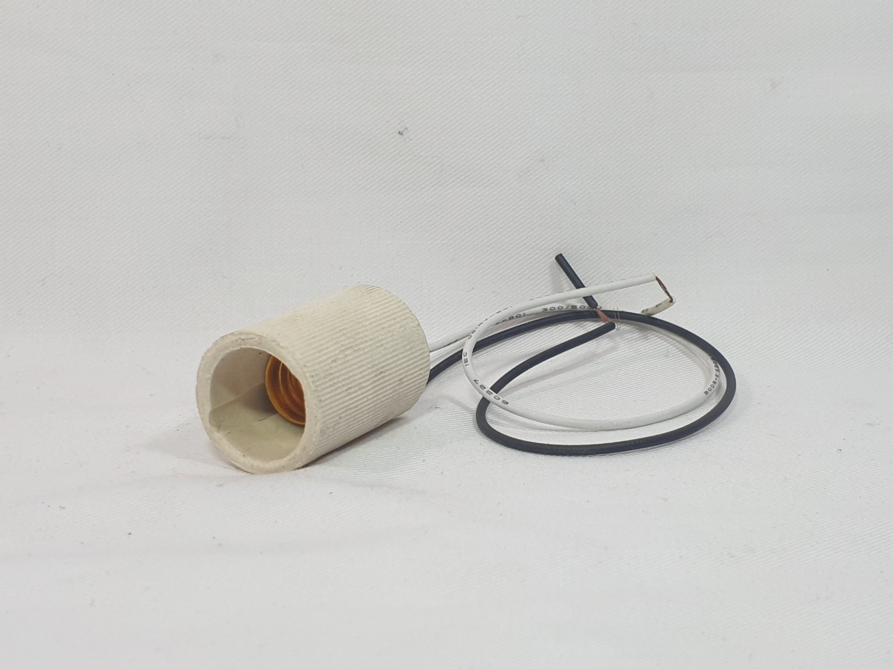 Đuôi đèn sứ E14 đui sứ có dây