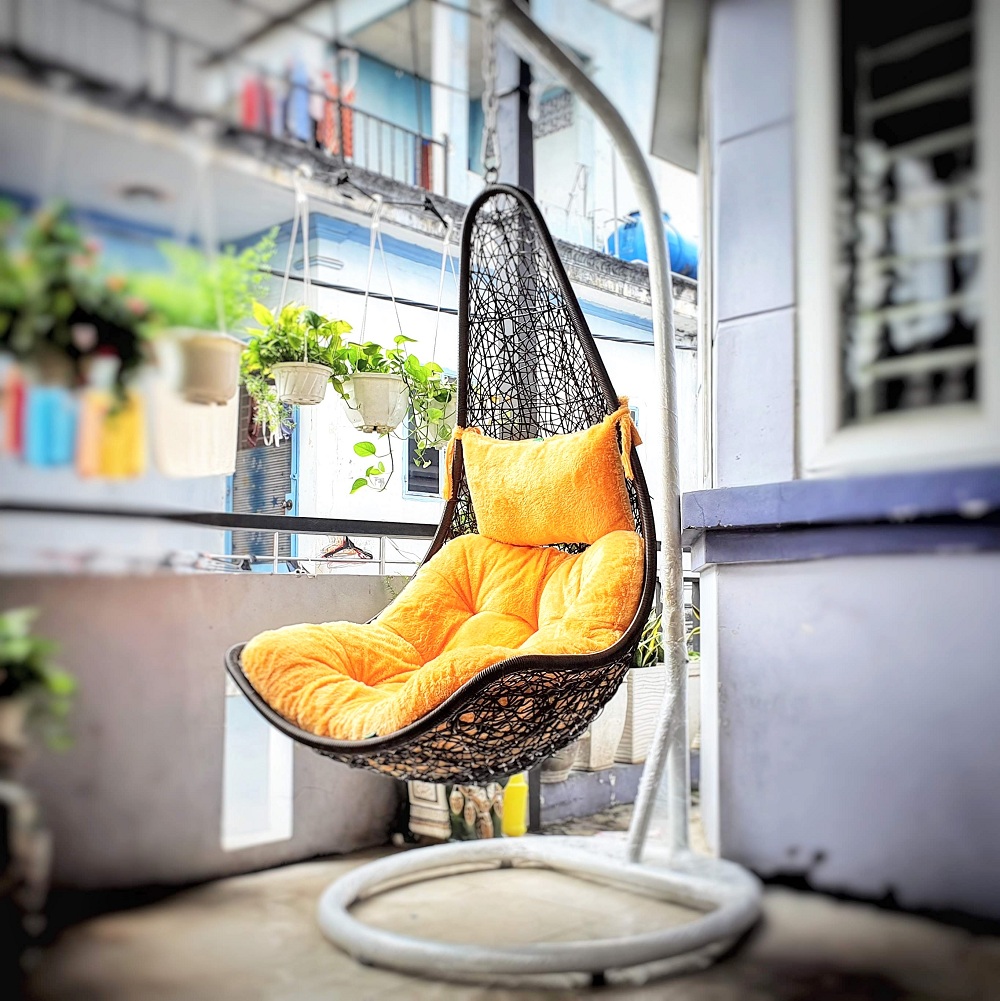 Xích đu hình lưỡi câu