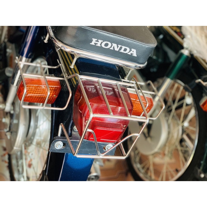 CHỤP INOX BẢO VỆ ĐÈN HẬU, XI NHAN XE CUB 81,50,82 GIÁ RẺ