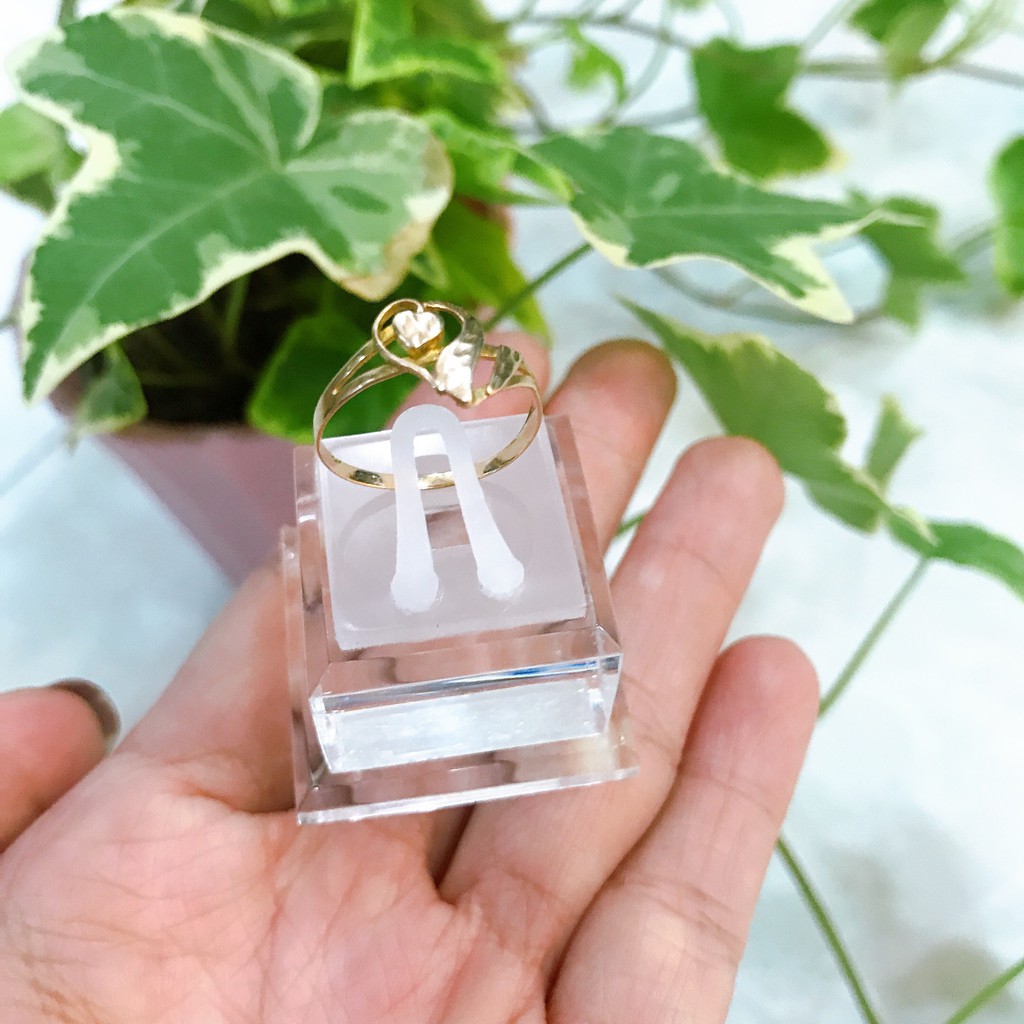 Đế Trưng Bày Nhẫn Bằng Mica size 3x3x2cm