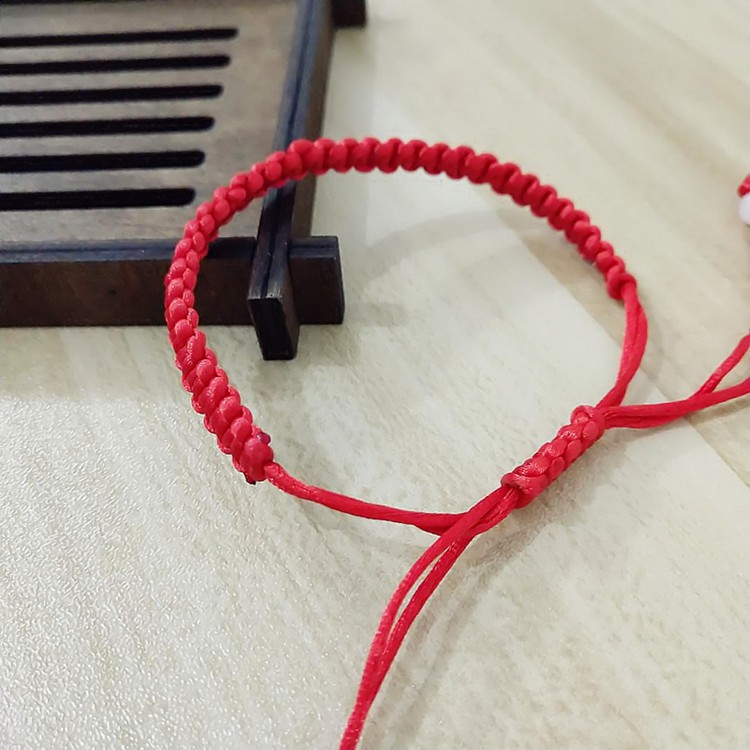 Vòng tay chỉ đỏ may mắn BL79