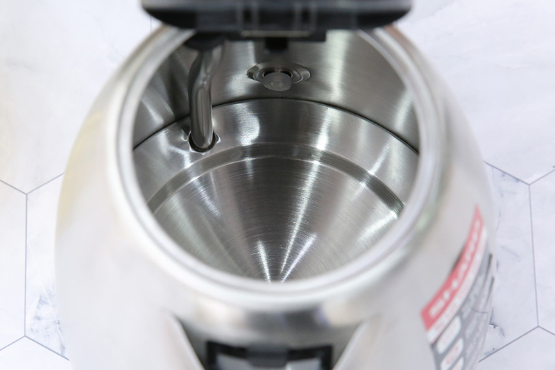 Bình đun siêu tốc 1.7 lít Sharp EKJ-17EVSD-WD - Hàng chính hãng