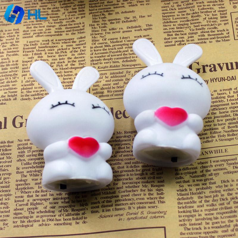 Đèn Led hình thỏ tự thay đổi 7 màu đáng yêu