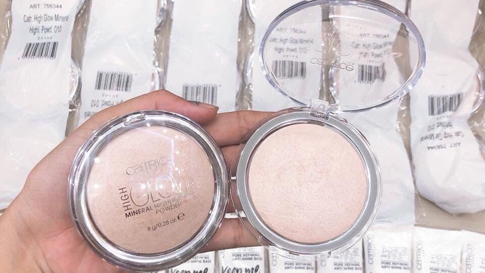 Phấn bắt sáng Catrice High Glow Mineral Highlighting Powder 8g (010 Light Infusion)