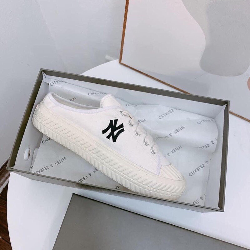 SỤC THỂ THAO NỮ HOT TREND 2021