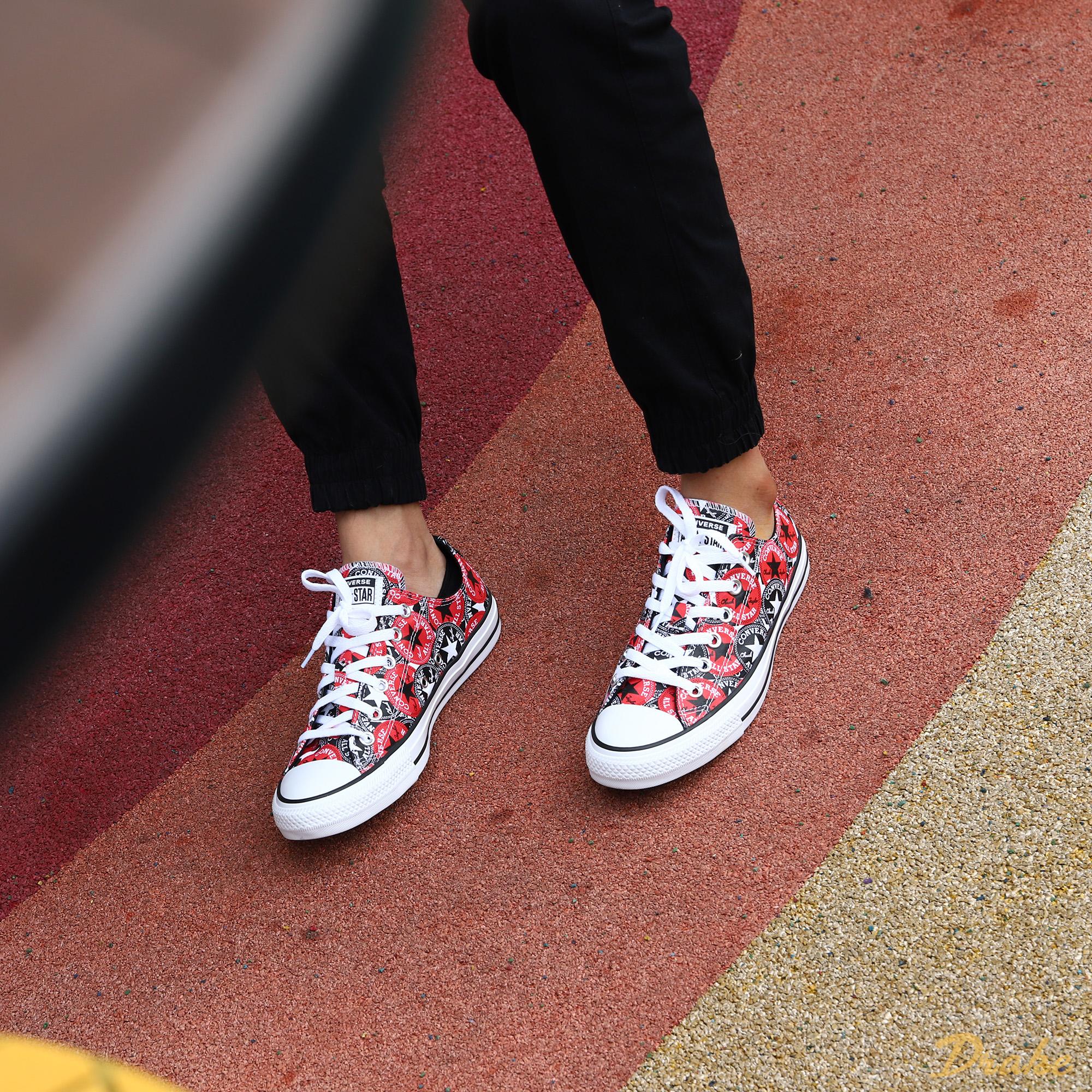Giày Converse Chuck Taylor All Star Logo Play 166986V