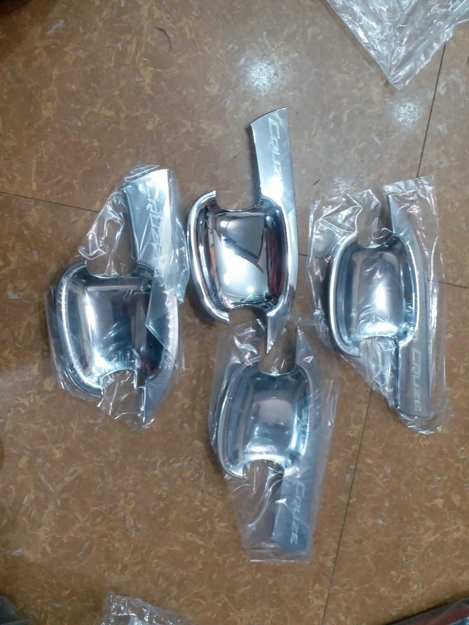 Bộ 4 Ốp hõm cửa cánh én mạ Crom xe Chevrolet Cruze, Lacetti CDX Fỏm 2010 đến 2019