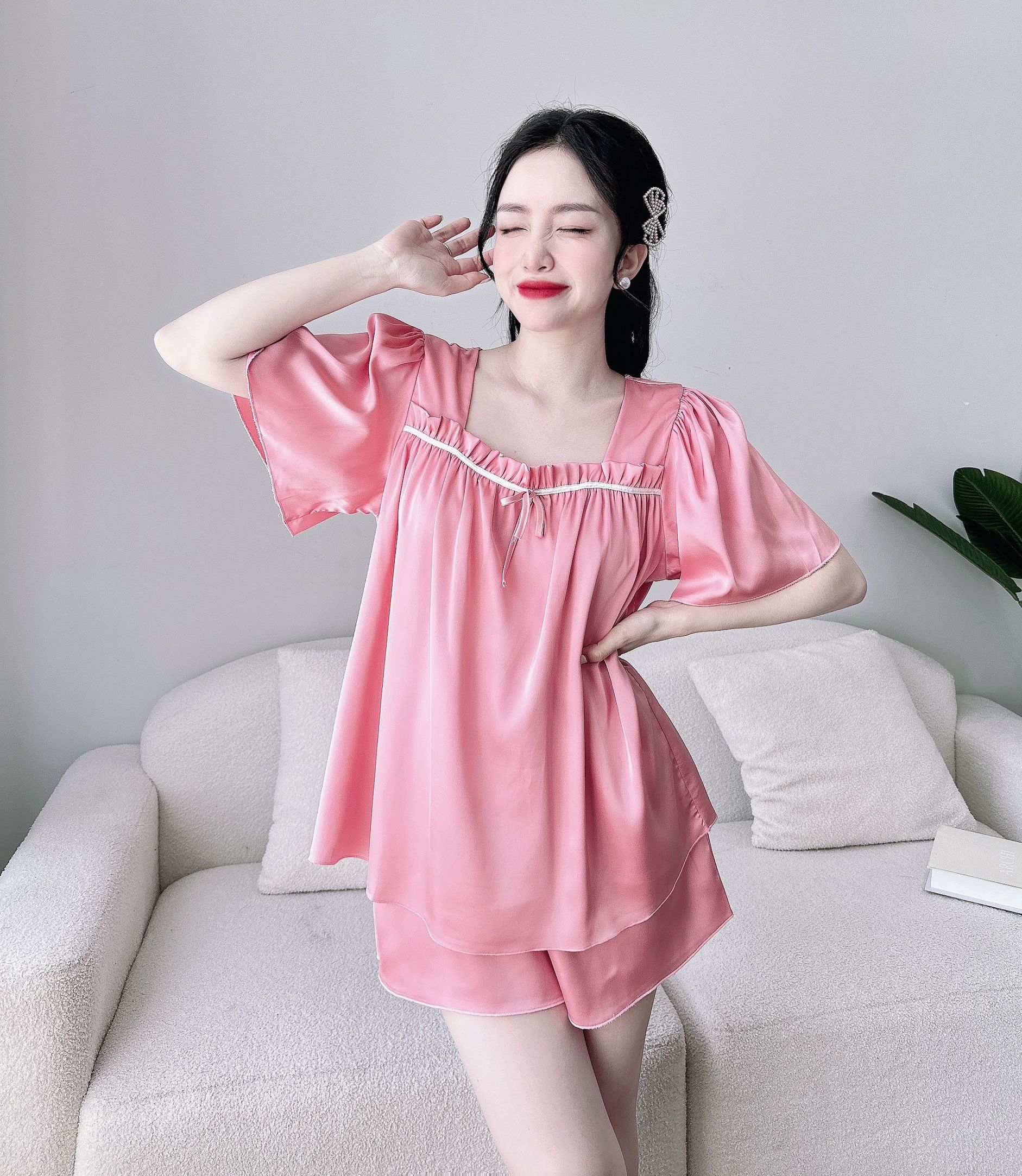 Bộ ngủ lụa bigsize đồ mặc nhà cho nữ 50-100kg mềm mát cổ vuông chất lụa latin đồ măc hè