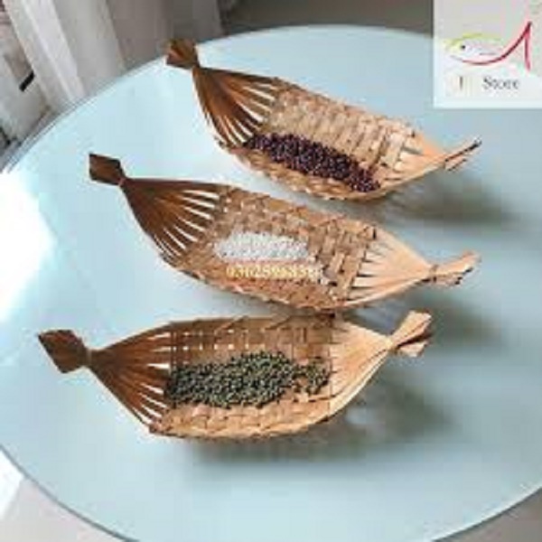 Thuyền tre mây tre đan