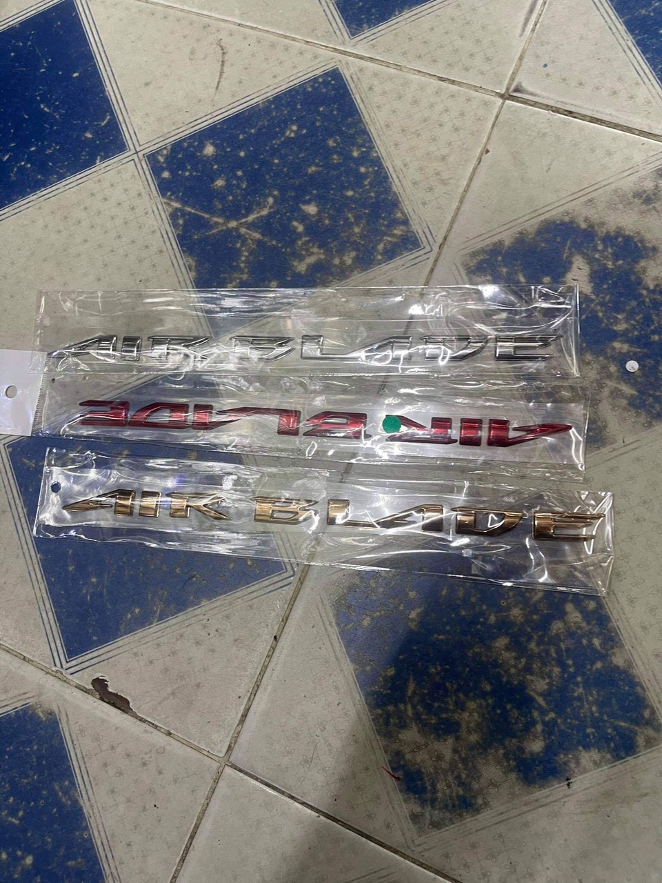 Cặp tem chữ nổi airblade 2016-2019