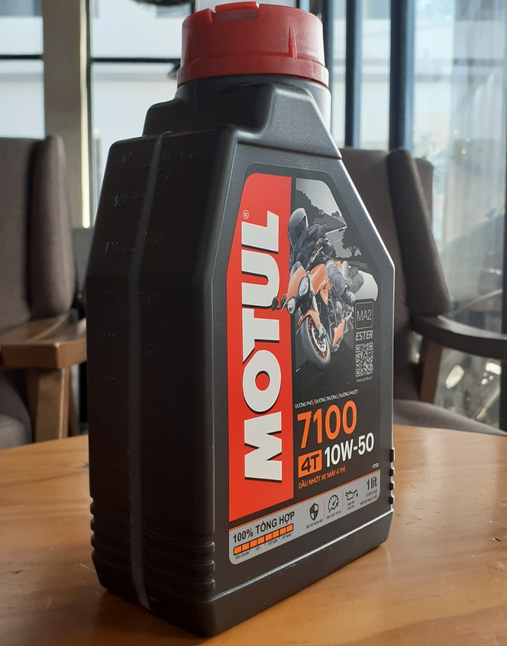 [HCM][COMBO MOTUL + B52 XỊT SÊN] Motul 7100 4T 10W50 và chai xịt bôi trơn sên B52 200ML