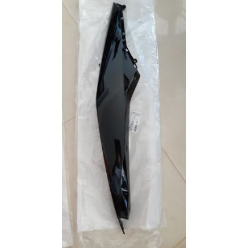 A Ốp sườn Exciter 150 chính hãng yamaha
