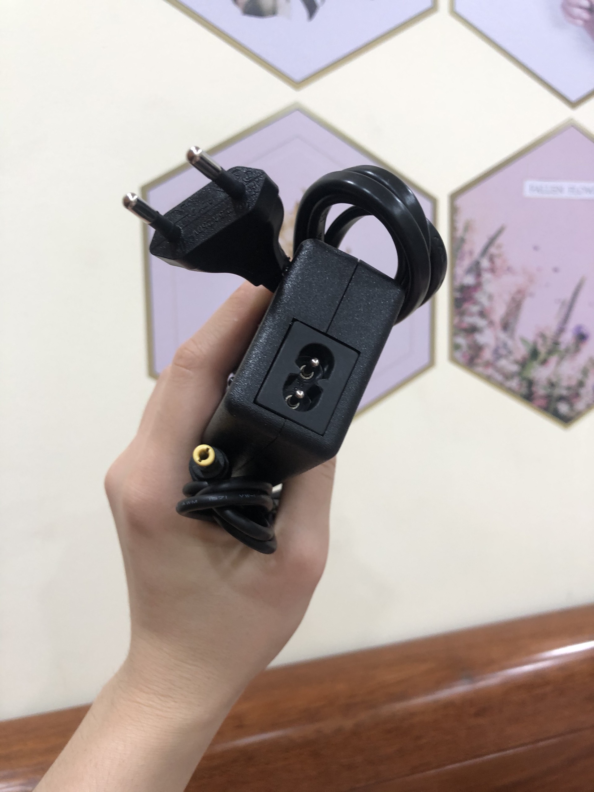 sạc pin 19v 3a loa harman kardon bản gốc