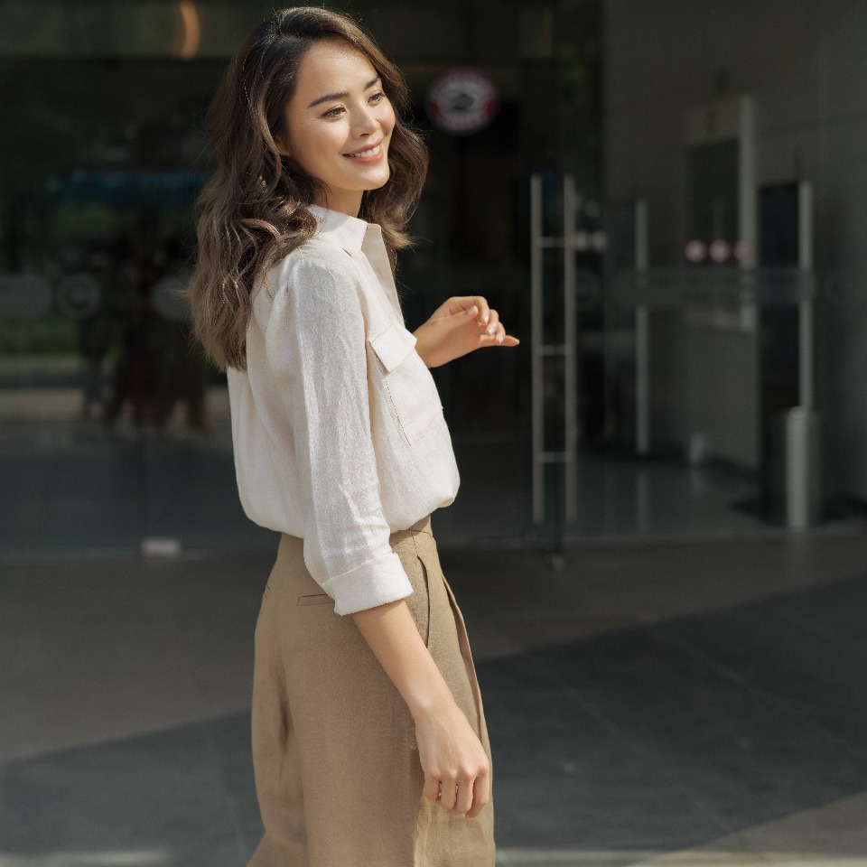 Áo Sơ Mi Nữ Linen Kem Back To Work F2 SMW367
