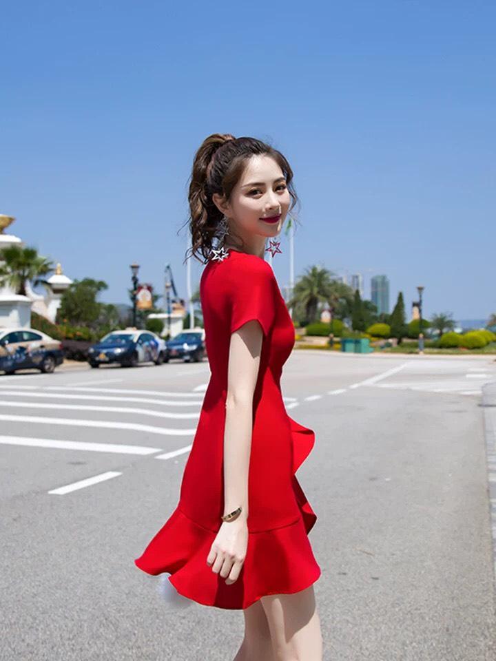 ĐẦM ĐUÔI CÁ PHỐI BÈO CỰC XINH