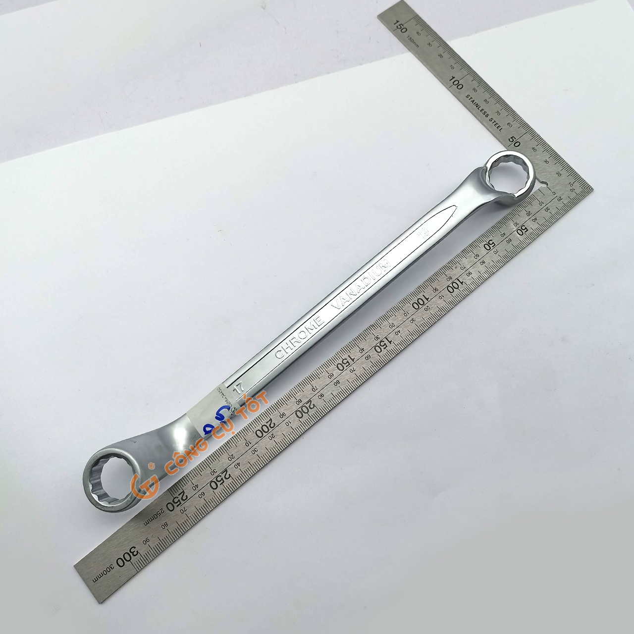 Cờ lê 2 đầu vòng LUXTOP 17-19mm