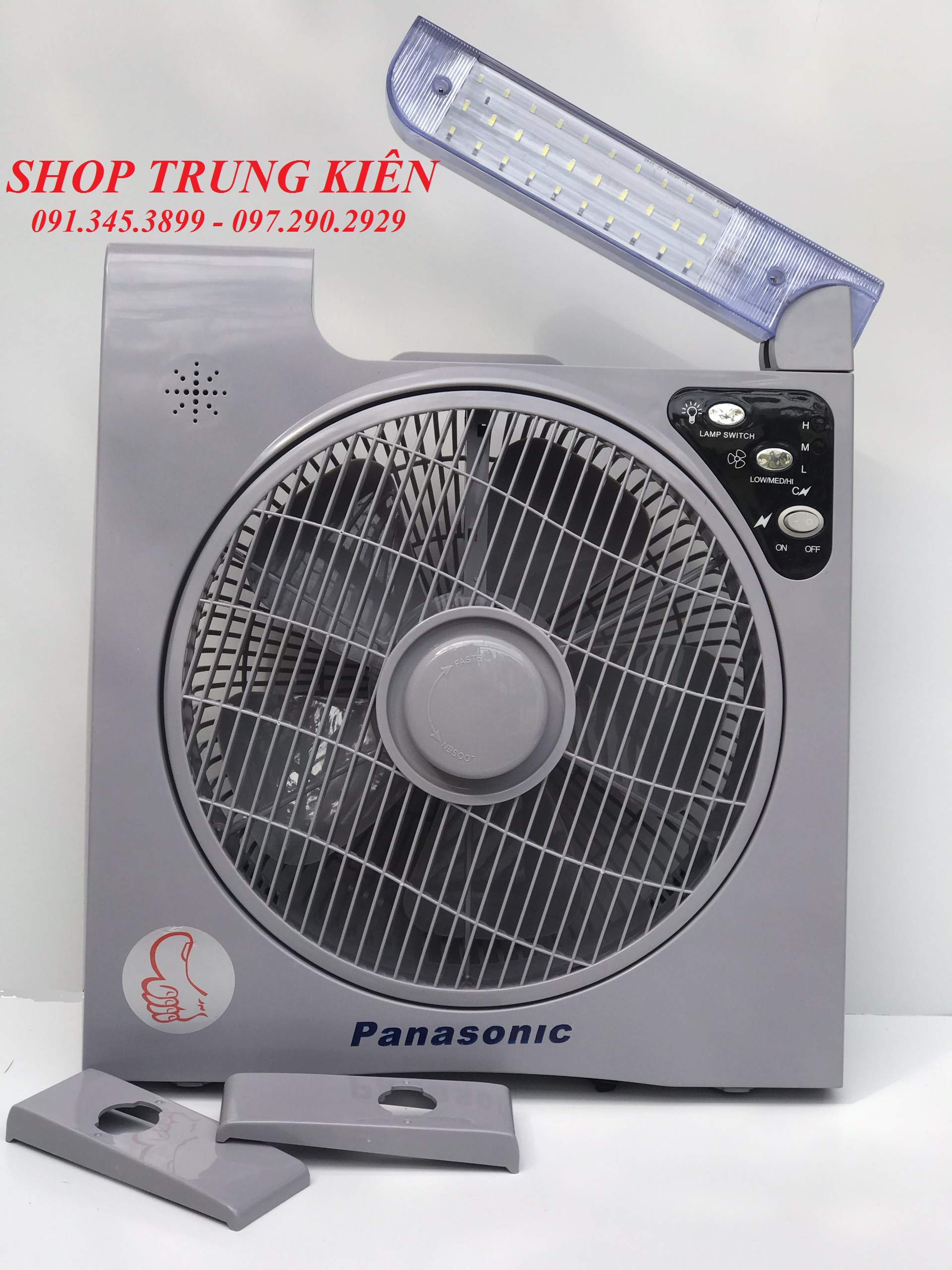 Quạt sạc tích điện PANASONIC 2 bình