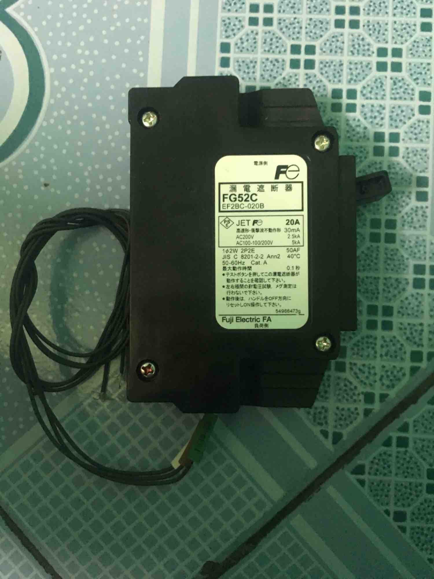 Aptomat chống giật Nhật Fuji 20A mới 100%