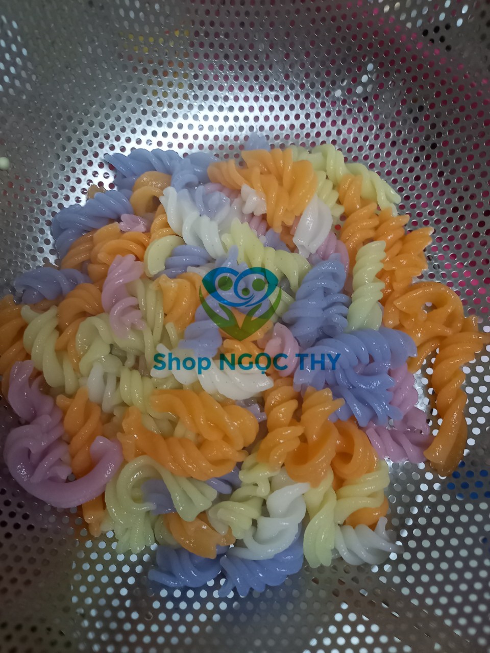 [Mới] Nui XOẮN rau củ ngũ sắc 100% tự nhiên gói 300gr