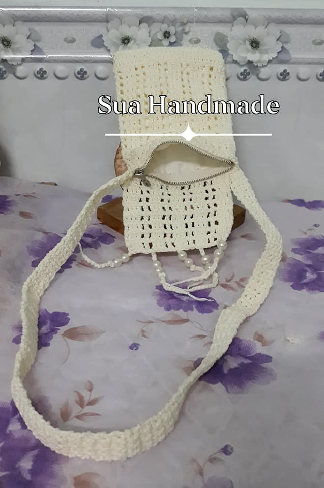 túi đeo chéo đựng điện thoiạ tiện dụng
