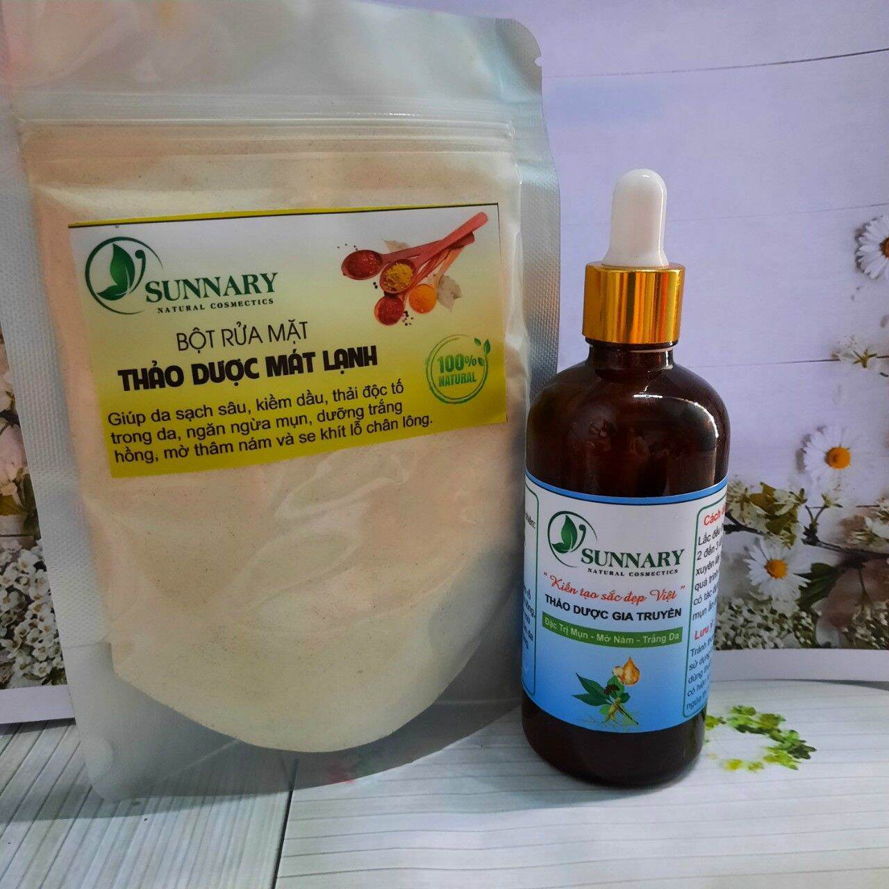 Tinh chất sạch mụn Sunnary tái tạo da mụn nám gồm 1 bột rửa mặt sáng da 50gr + 1 cốt sâm mụn 100ml