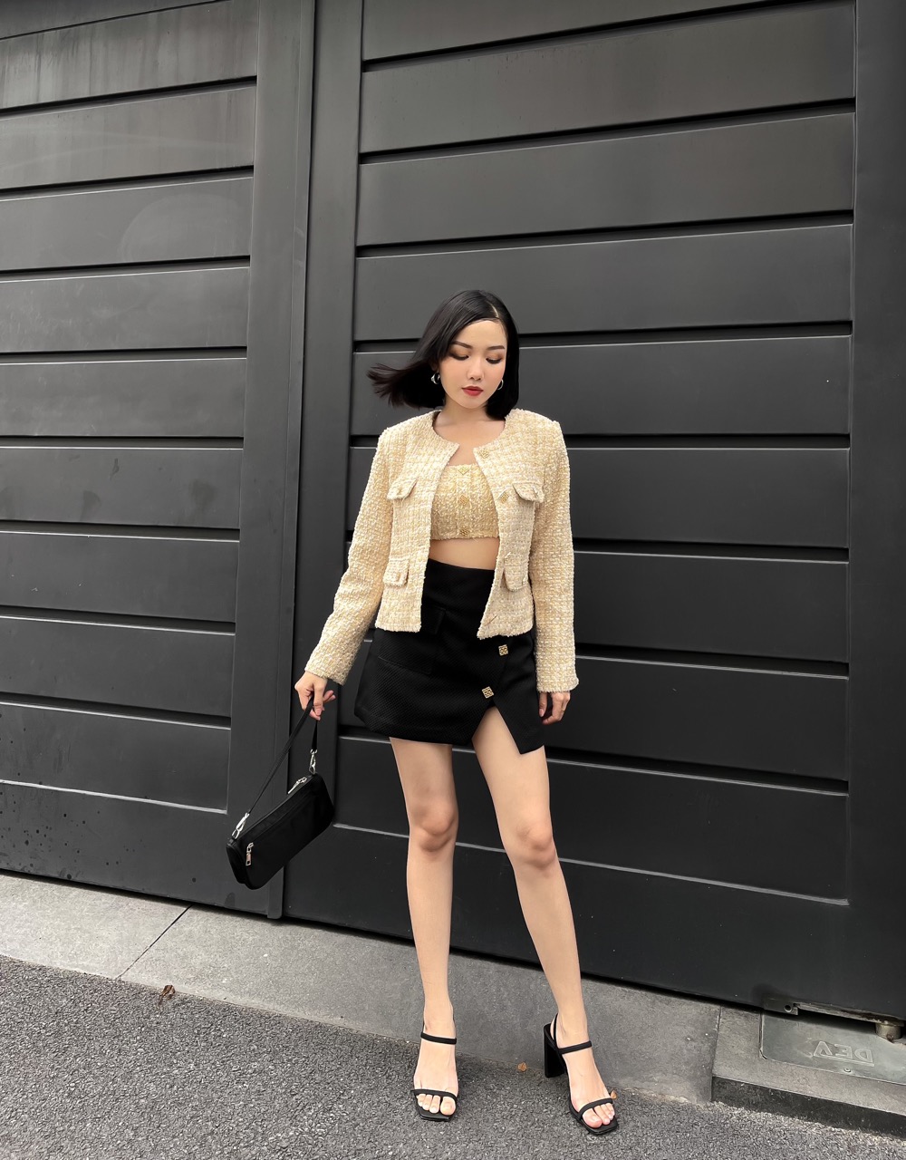 COCO SIN - Váy Đen Phối Túi Đính Nút Gold