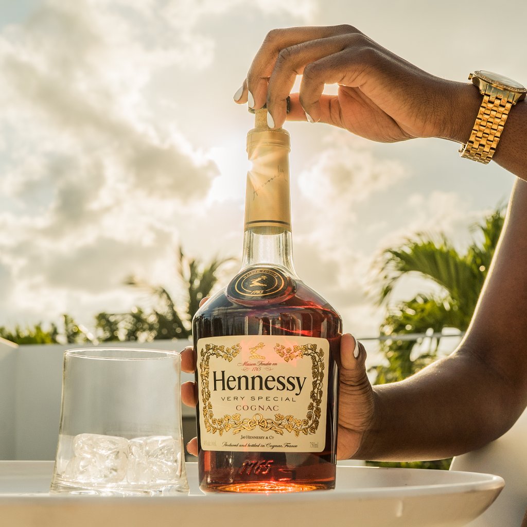 [Rẻ vô địch] [Siêu Sale] [Giá hủy diệt] [Chính hãng] [Ảnh thật]Hennessy Very Special Cognac 700ml